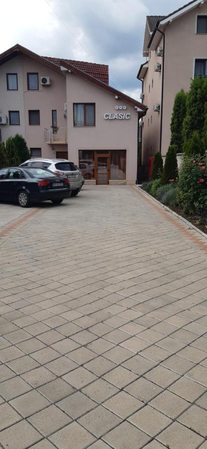 Pensiunea Clasic Hunedoara Pestisu Mare Luaran gambar